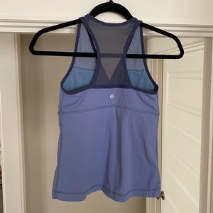 Lululemon tank with built in bra size 4